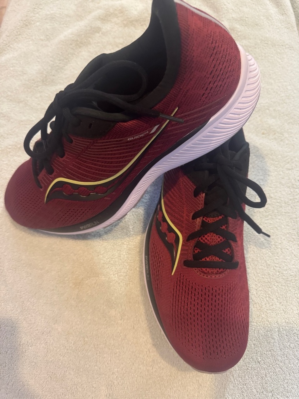 Saucony Mens Maroon Running‎ Shoes with black Accents size 12